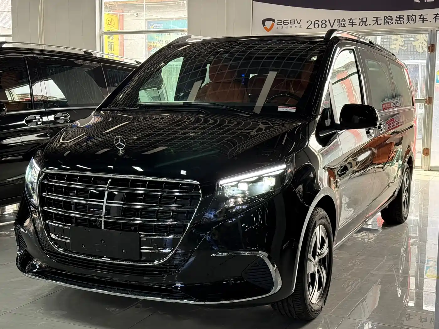 Mercedes-Benz Vito 2024 2.0T Business 7-Seater