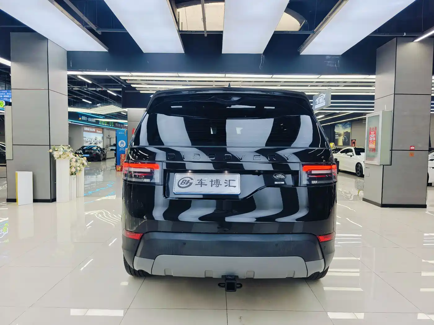 Land Rover Discovery 2019 3.0 SC V6 SE фото 5