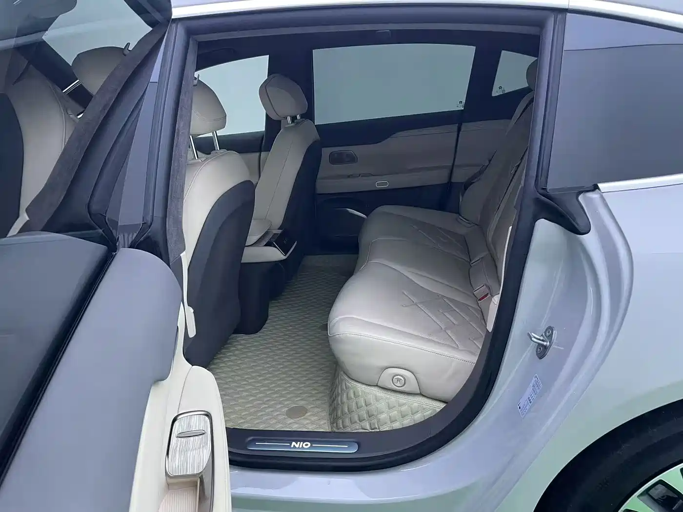 NIO ET7 2022 2022 100kWh Launch Edition