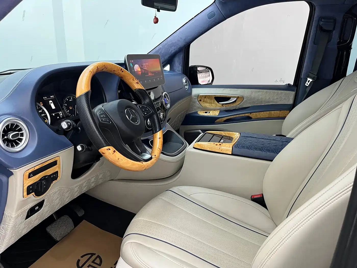 Mercedes-Benz Vito 2020 2.0T Business Edition (7-seater) фото 10