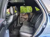 Photo 11 - Ford Escape