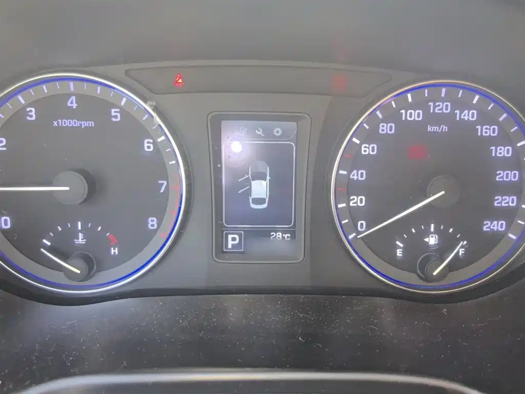 Hyundai Mistra 2014 1.8L Auto Smart GLS фото 4
