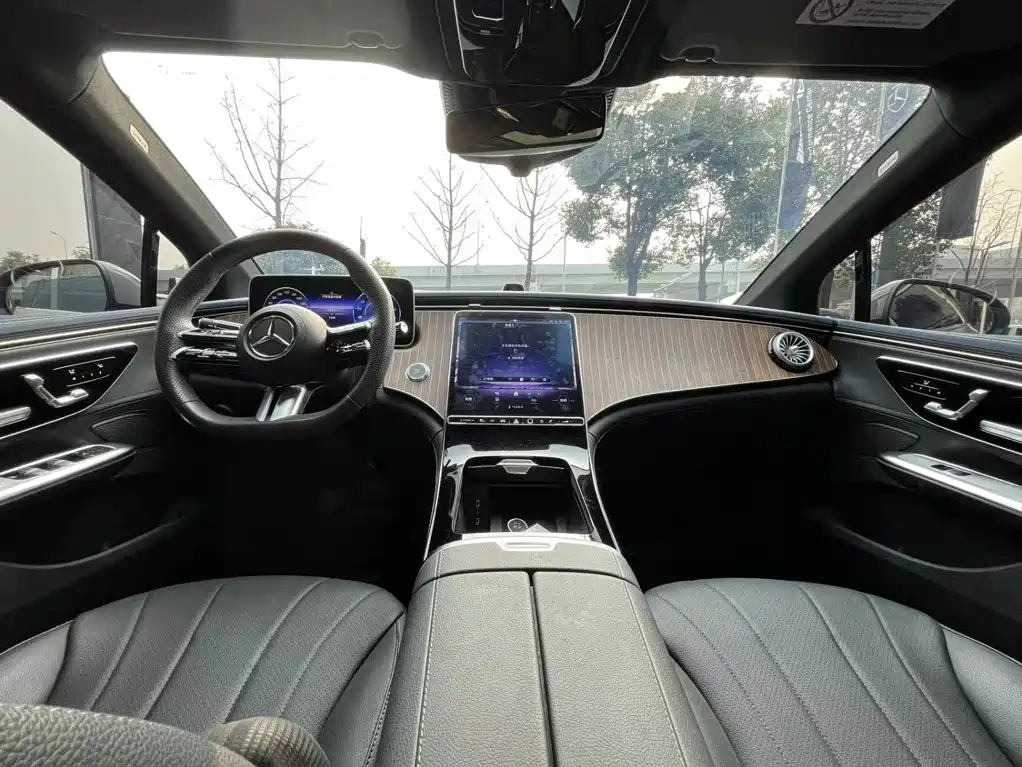 Mercedes-Benz EQE 2025 2022 350 Pioneer Edition