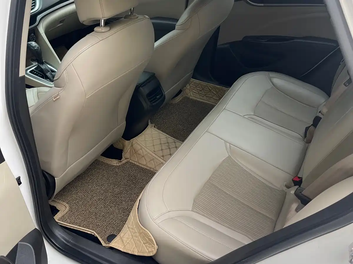 Buick Excelle 2016 15N Automatic Elite фото 8