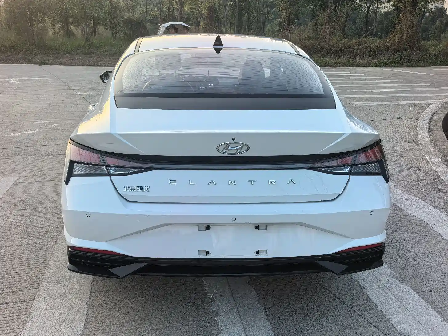 Фото 15 - Hyundai Elantra