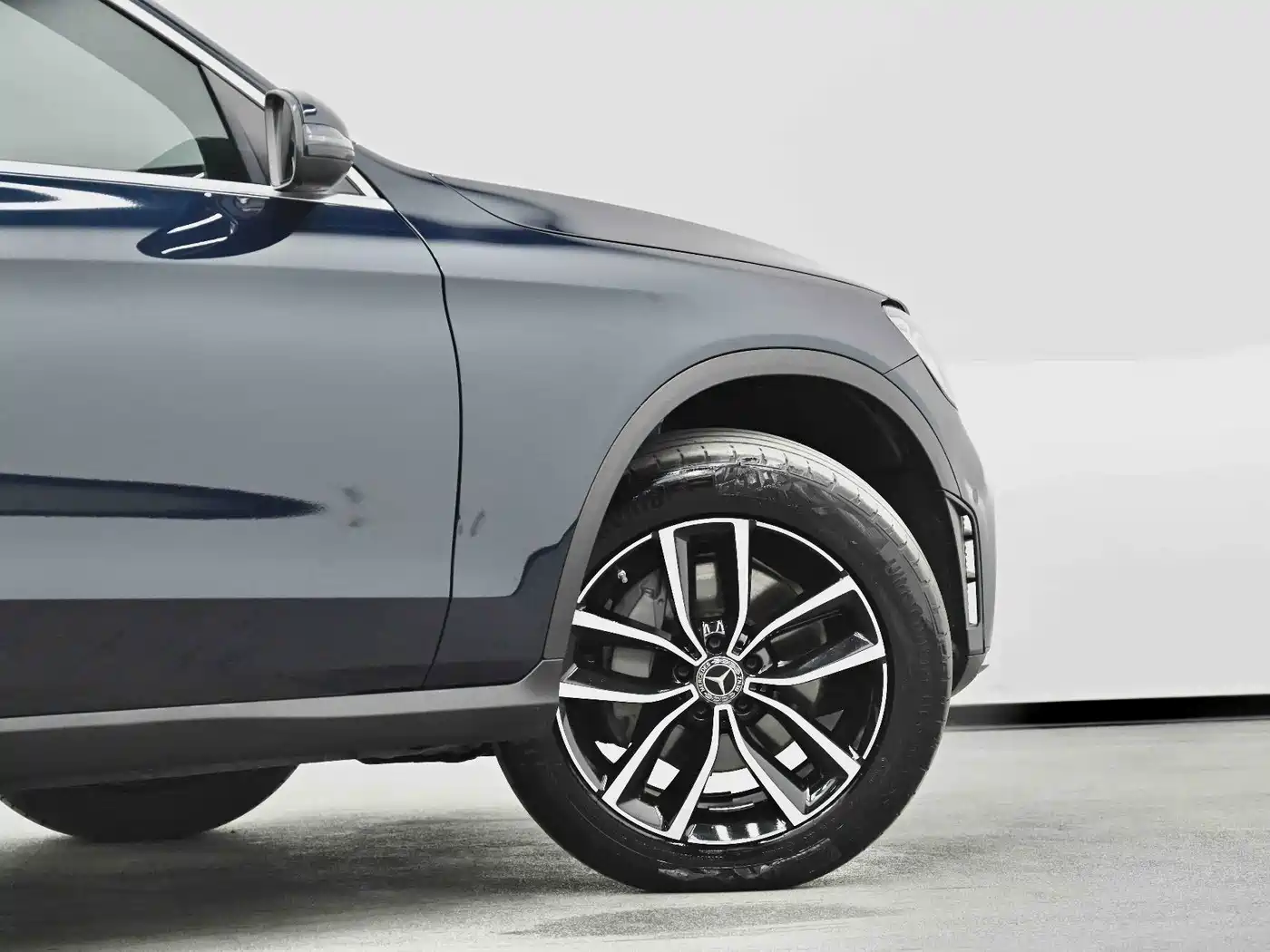 Mercedes-Benz GLC 2021 GLC 260 L 4MATIC Luxury фото 4