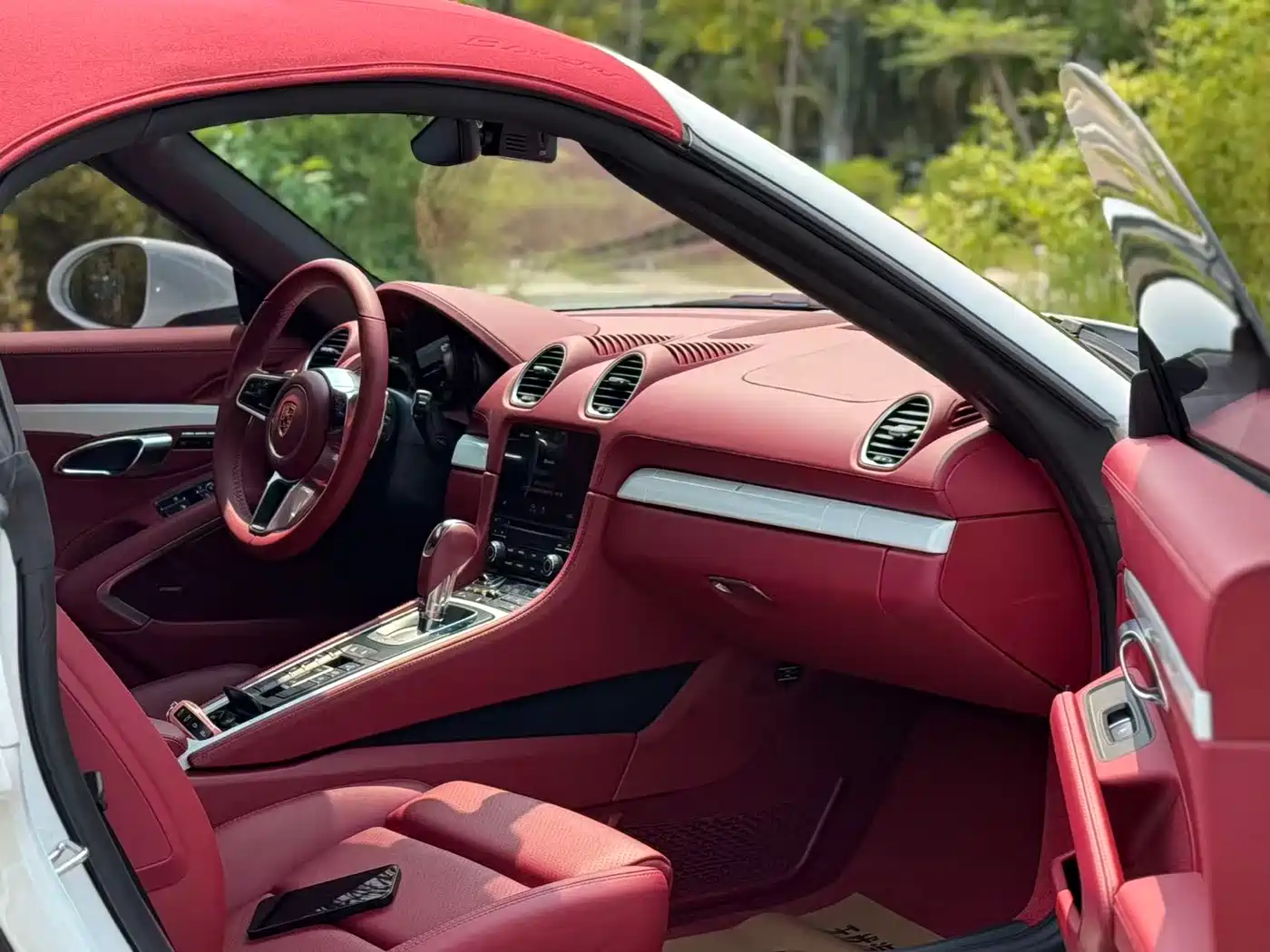 PORSCHE 718