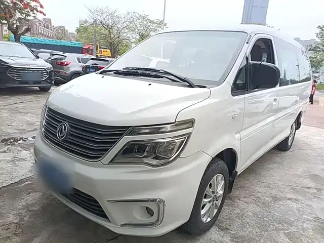 Dongfeng Fengxing Lingzhi 2018 M5L 1.6L 7-Seater Luxury