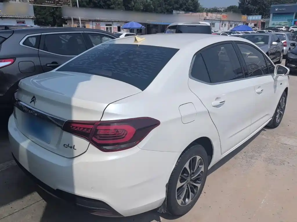 Photo 7 - Citroën C4L