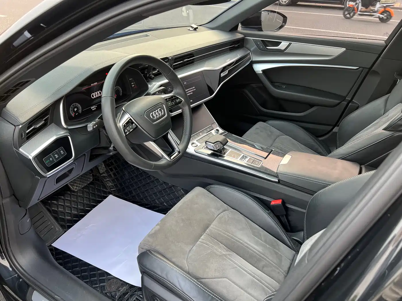 Audi A6L 2021 40 TFSI Luxury Sport фото 6