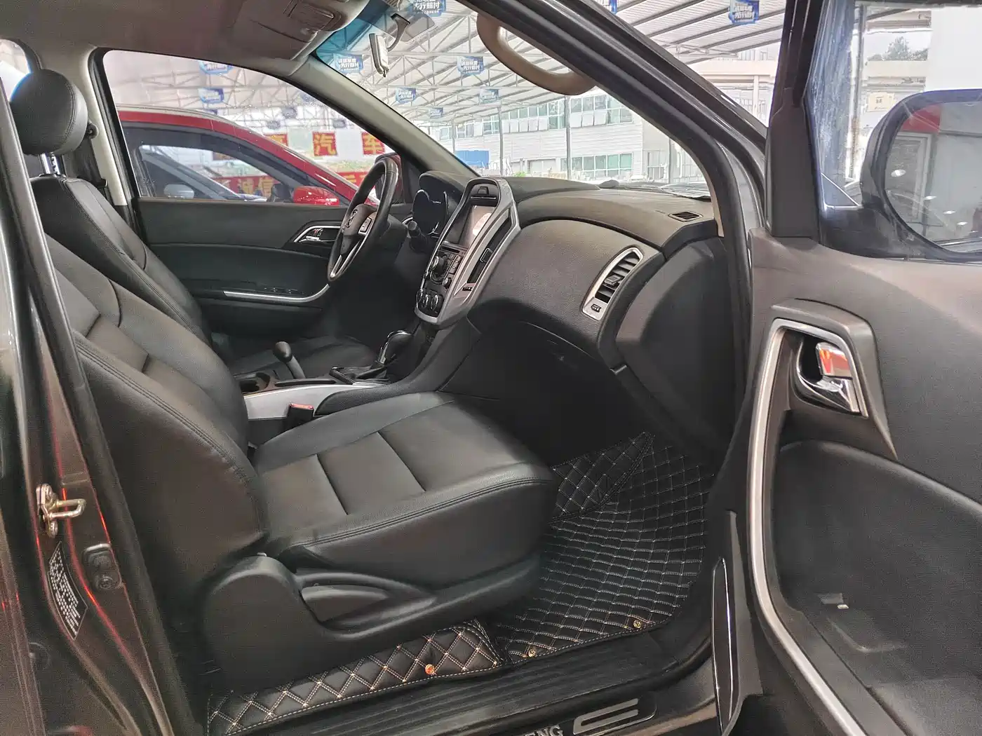 Jiangling Yusheng S350 2015 2013 2.4T Automatic 2WD Diesel Premium Luxury 5-seater