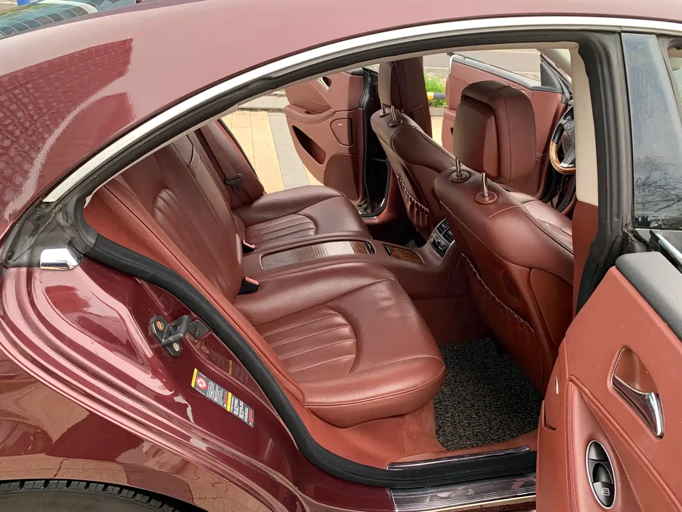 Mercedes-Benz CLS 2009 CLS 350 фото 27