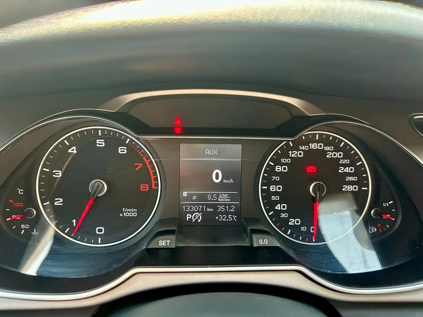 Фото 11 - Audi A4L