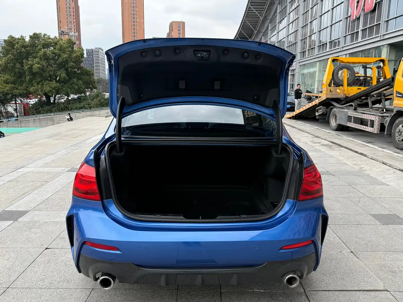 BMW 1 Series 2019 120i Leading M Sport Package фото 6