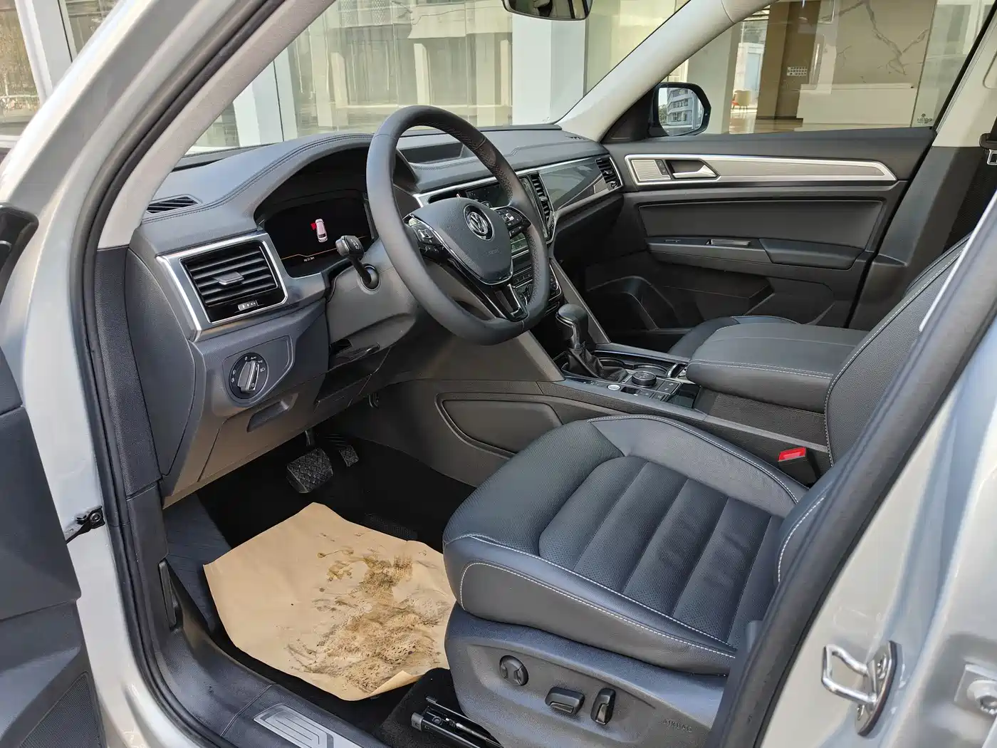 Volkswagen Teramont 2020 380TSI 4WD Luxury Edition China VI фото 9