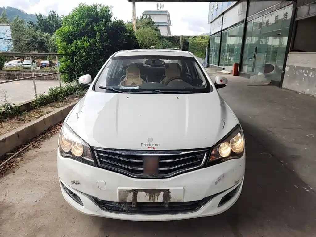 Фото 3 - Roewe 350