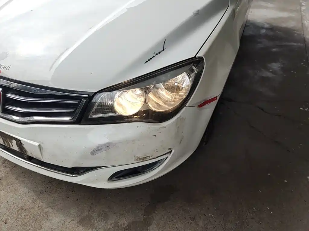 Фото 24 - Roewe 350