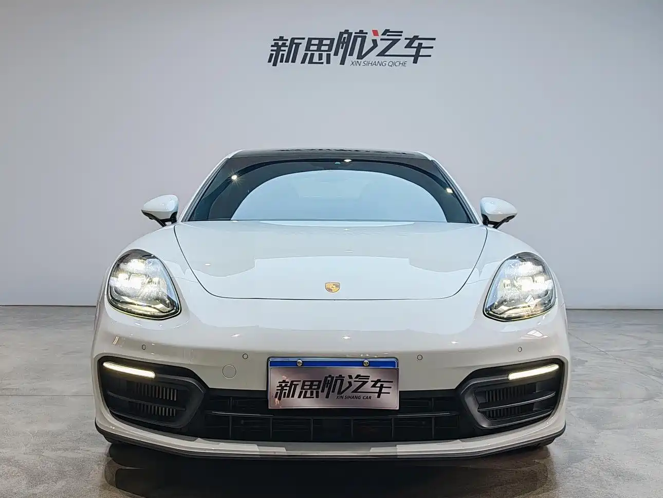Фото 7 - Porsche Panamera