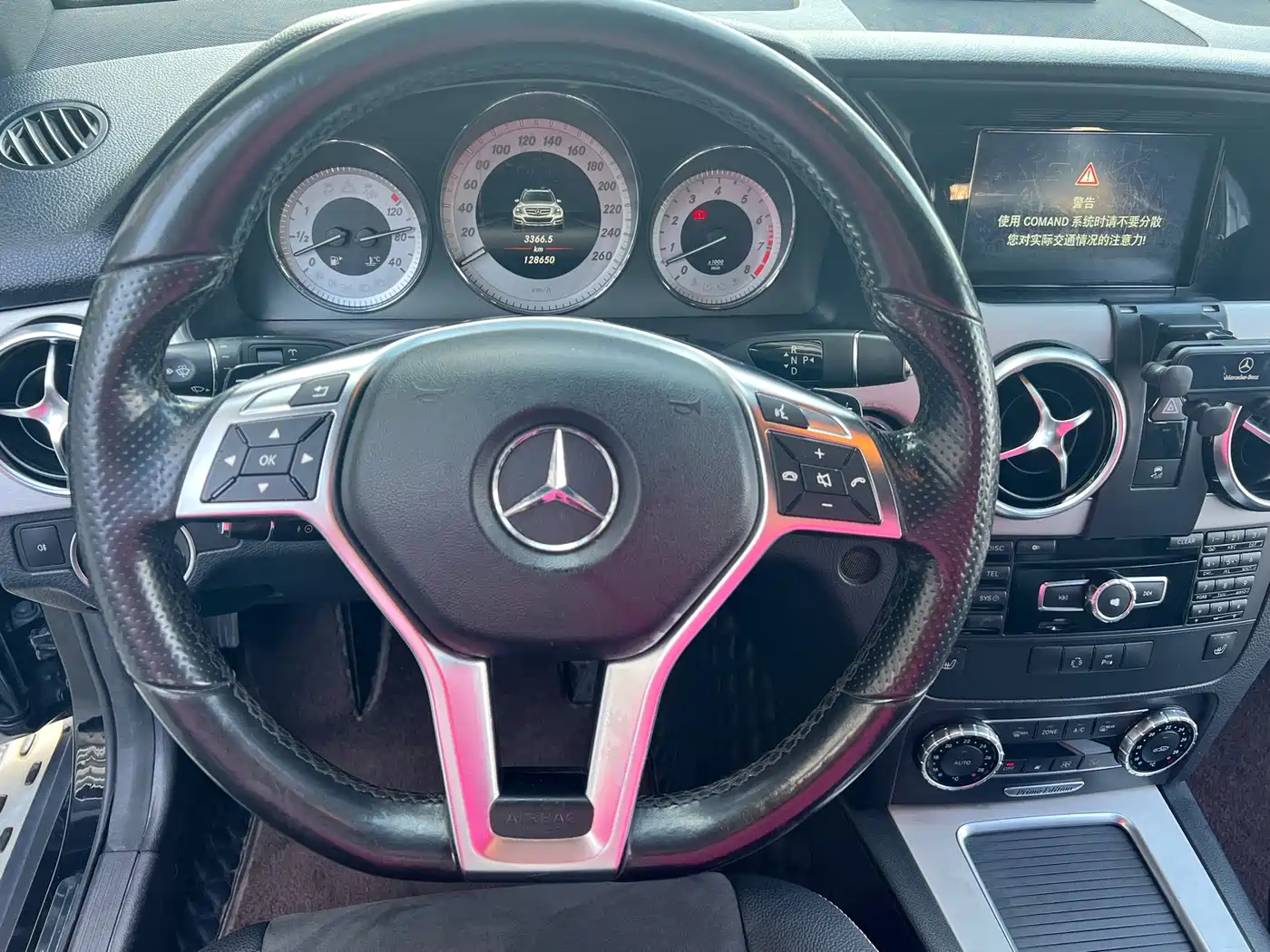 Mercedes-Benz GLK-Class 2015 GLK 300 4MATIC Fashion Ultimate Edition фото 17