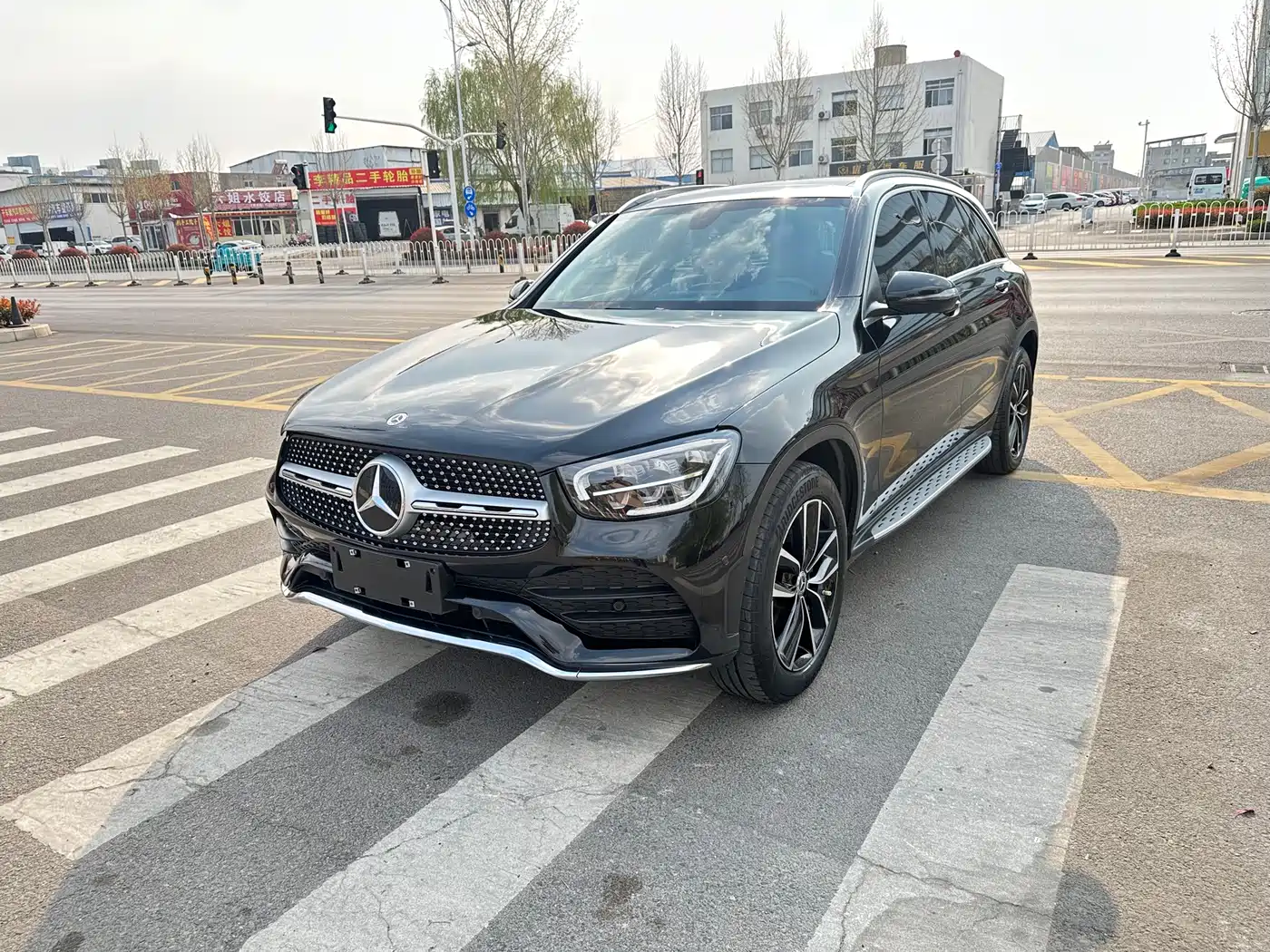 MERCEDES-BENZ GLC
