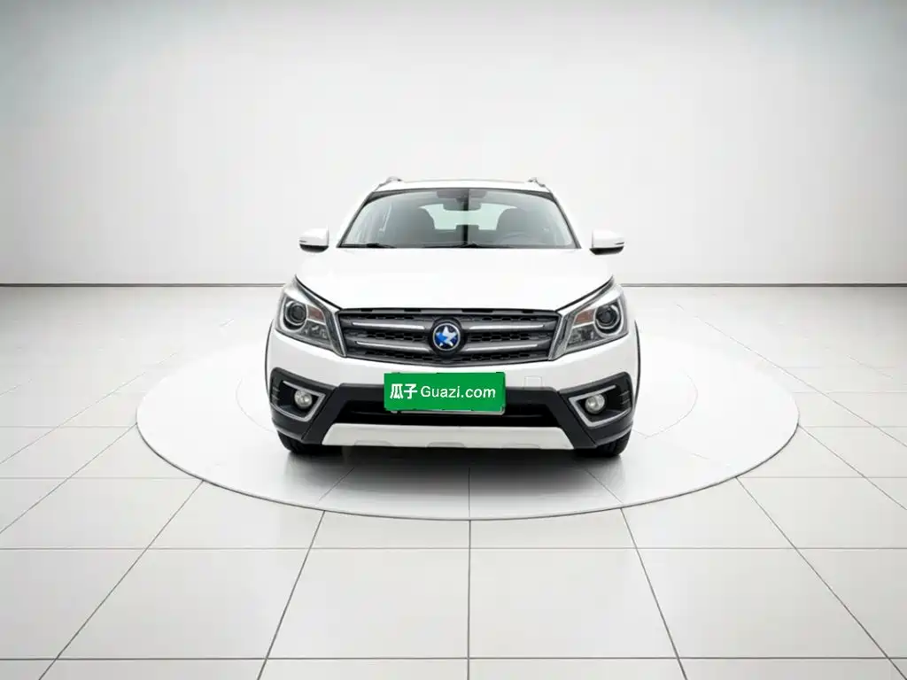 Venucia T70X 2017 2016 2.0L Manual Rui Xiang Sport Edition