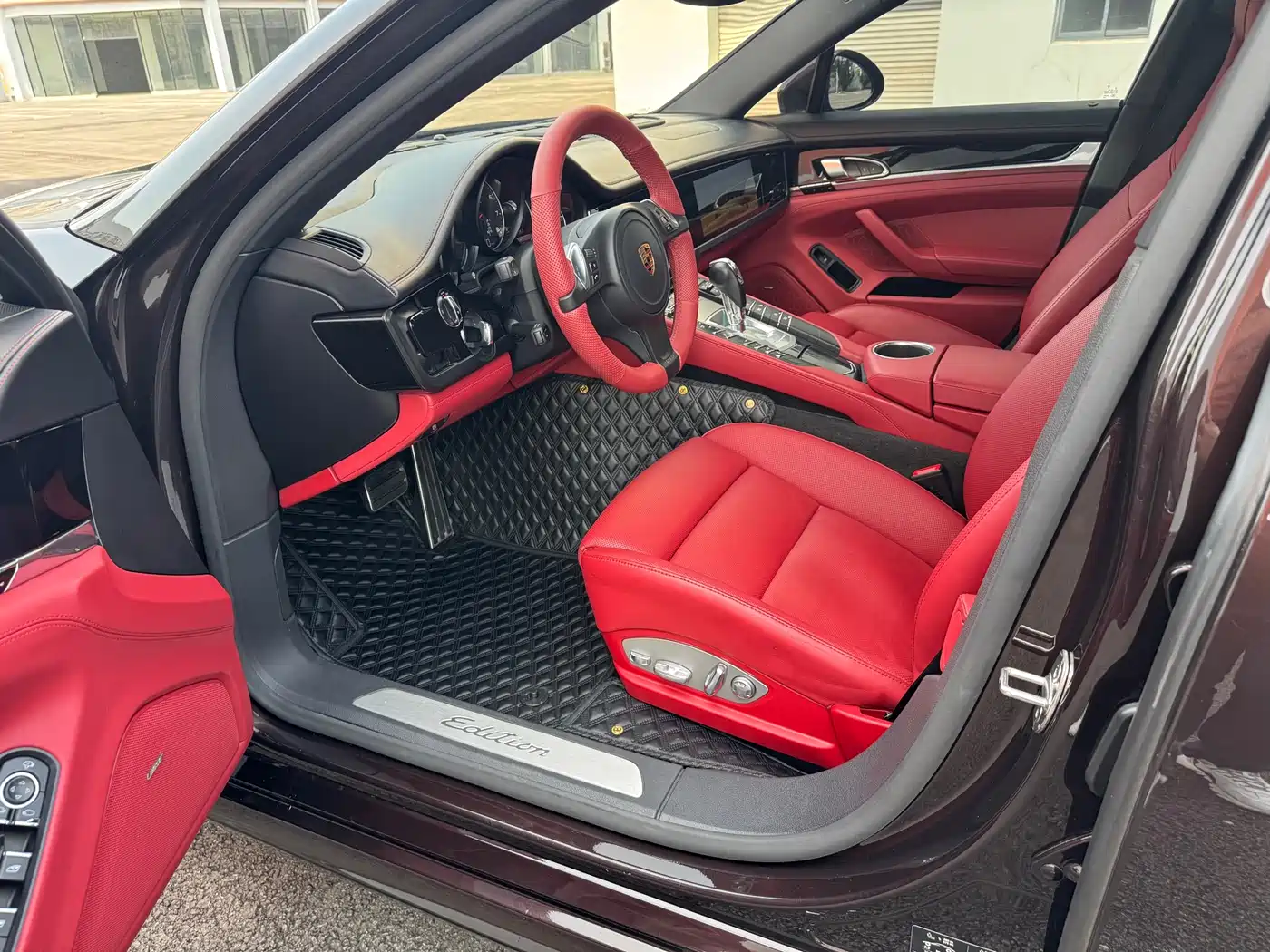Porsche Panamera 2016 Panamera Edition 3.0T фото 7