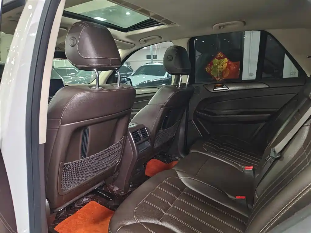 Mercedes-Benz GLE 2019 GLE 400 4MATIC Collector's Edition фото 11