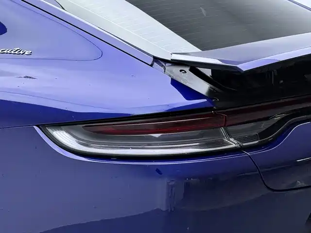 Photo 18 - Porsche Panamera