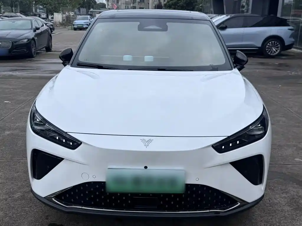 Nezha Auto Nezha L 2024 2024 Extended Range 310 Flash Charge Red Edition