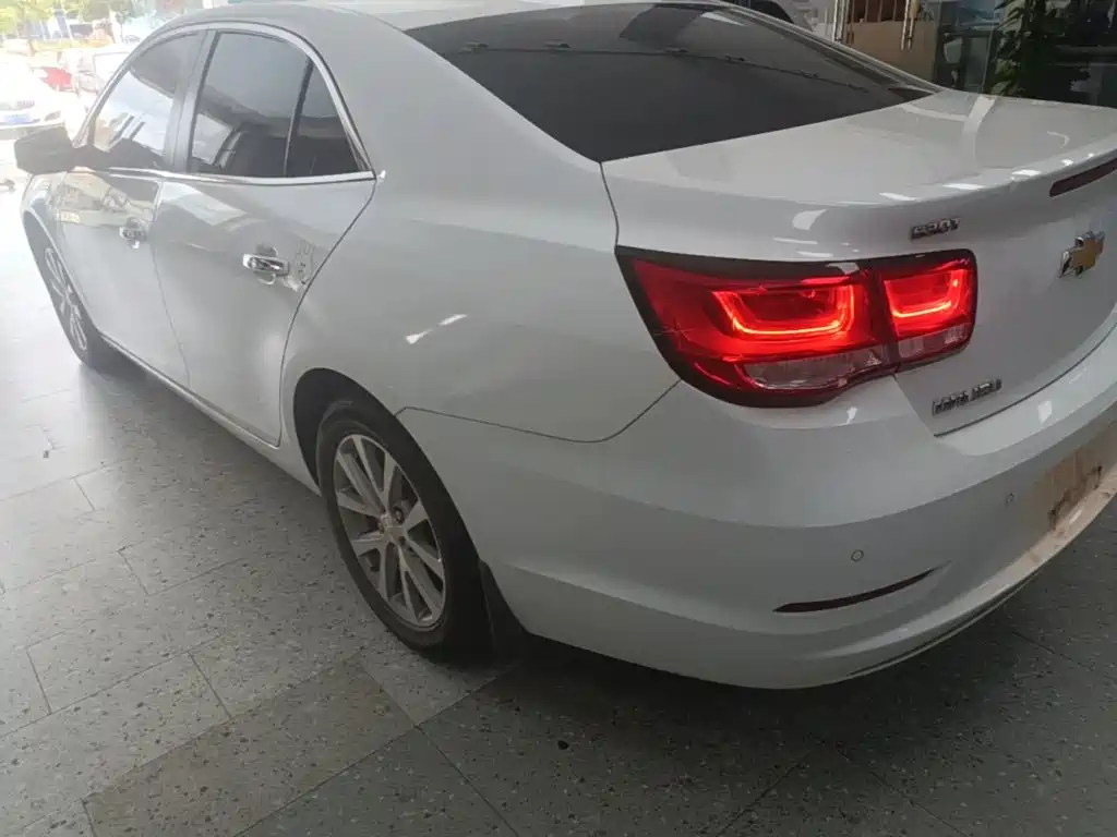 Фото 5 - Chevrolet Malibu