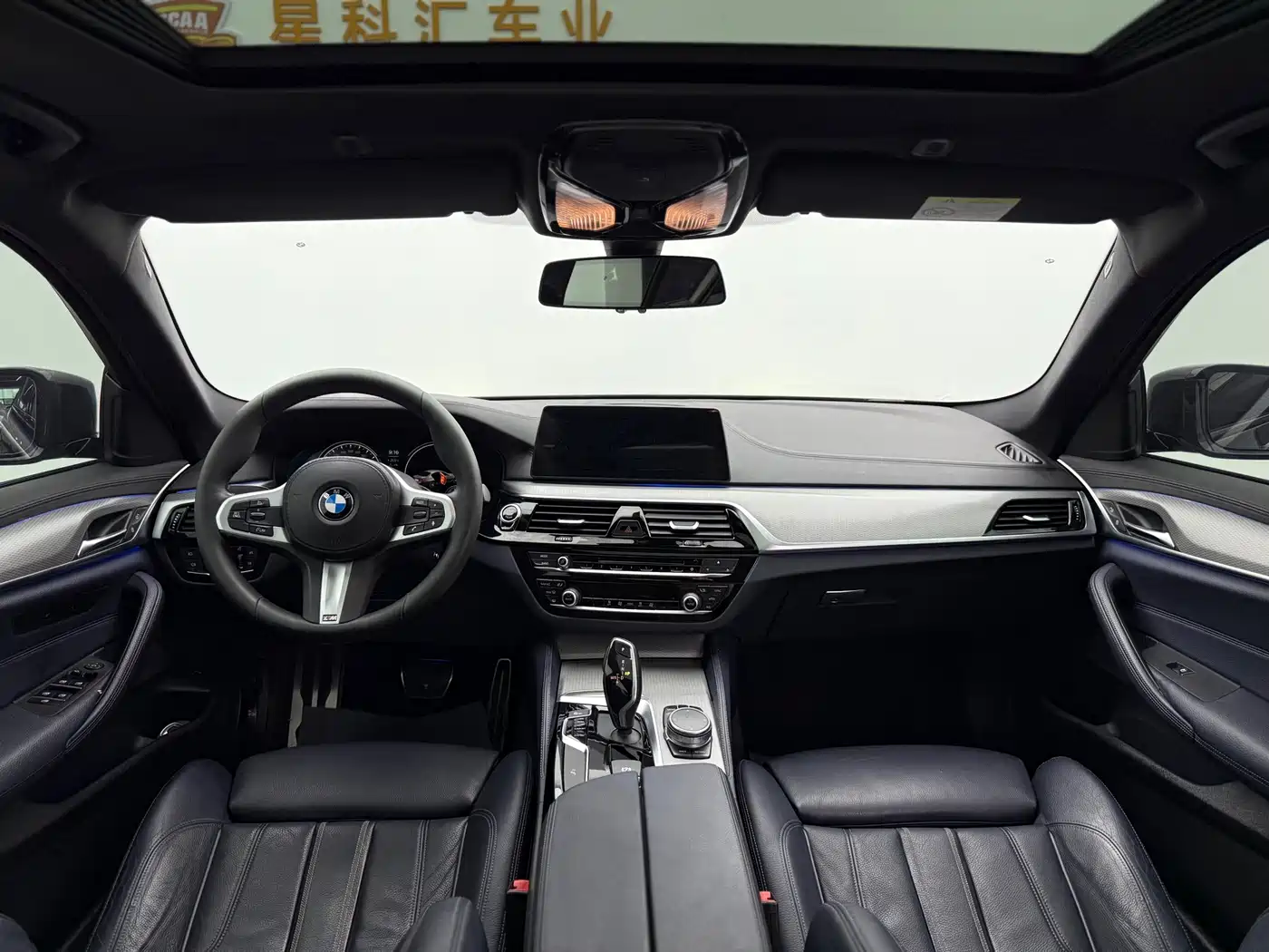 BMW 5 Series (Import) 2018 525i M Sport Package фото 8