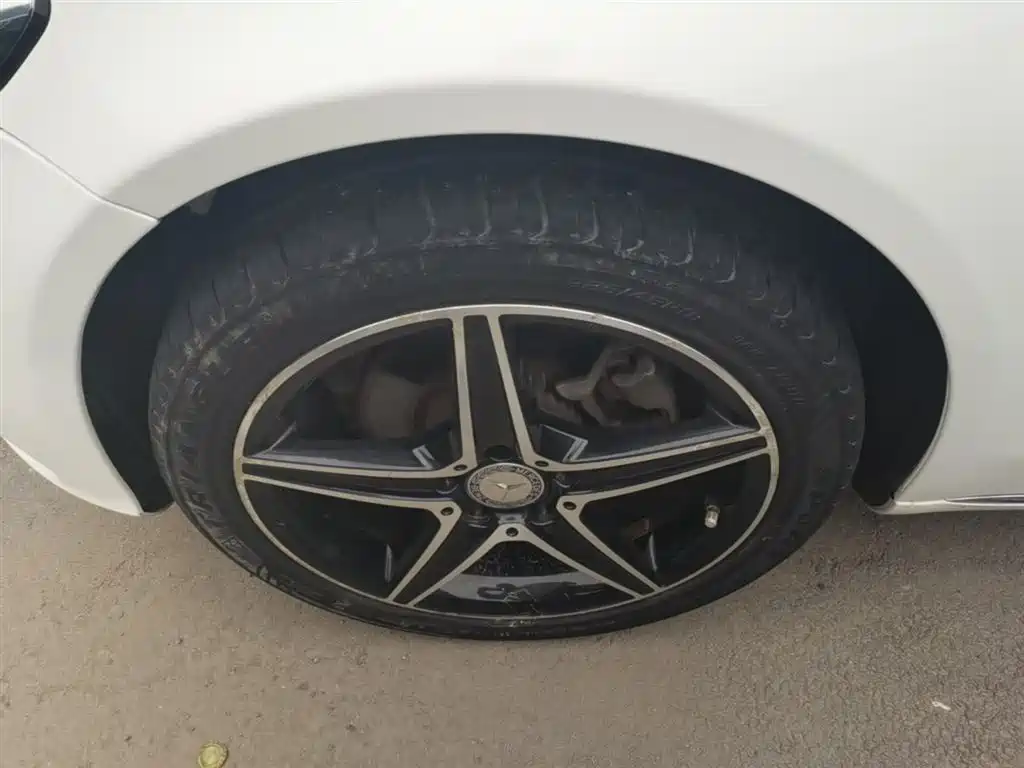 Mercedes-Benz C-Class 2016 2015 C 200 L 4MATIC
