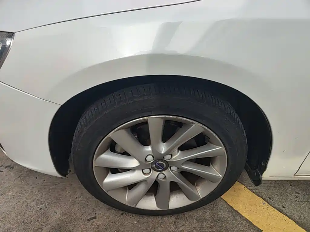 Фото 23 - Volvo S60