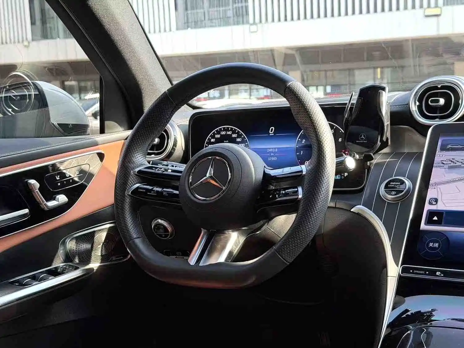 Фото 5 - Mercedes-Benz GLC