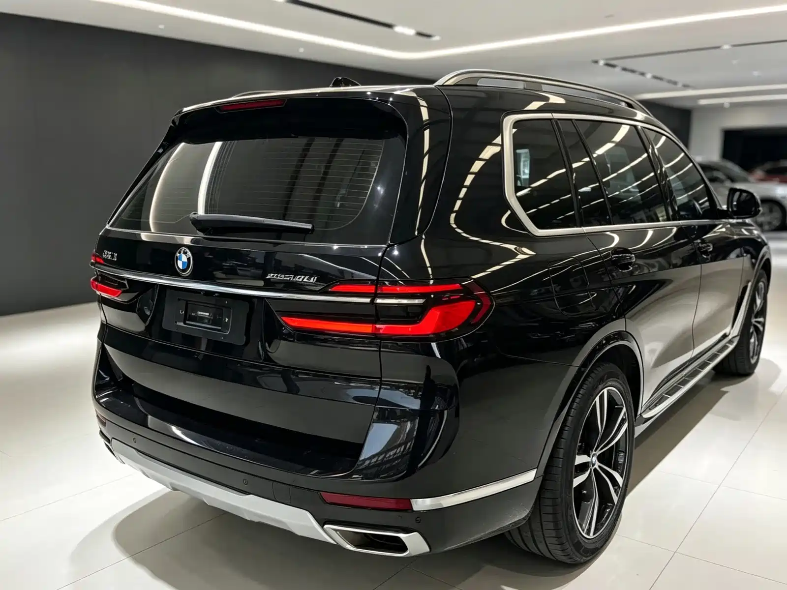 Фото 4 - BMW X7