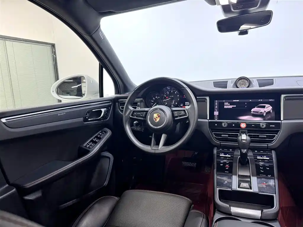 Porsche Macan 2023 Macan 2.0T фото 21