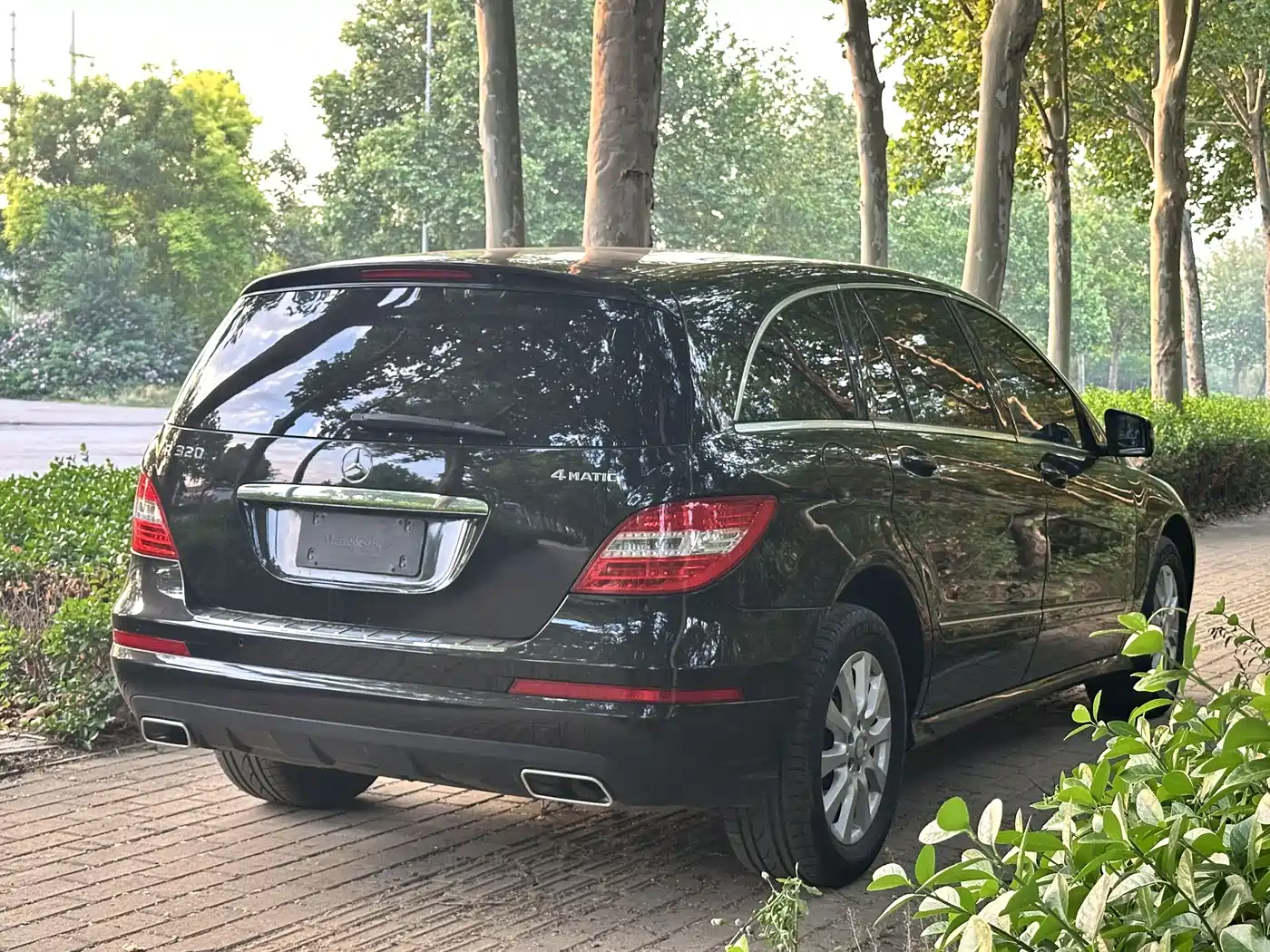 Mercedes-Benz R-Class 2017 R 320 4MATIC Business Collector's Edition фото 8