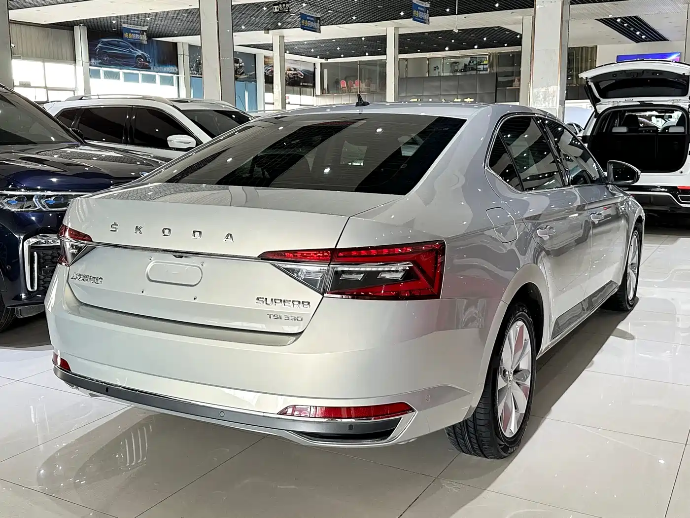 Škoda Superb 2019 TSI330 DSG Comfort Edition фото 7