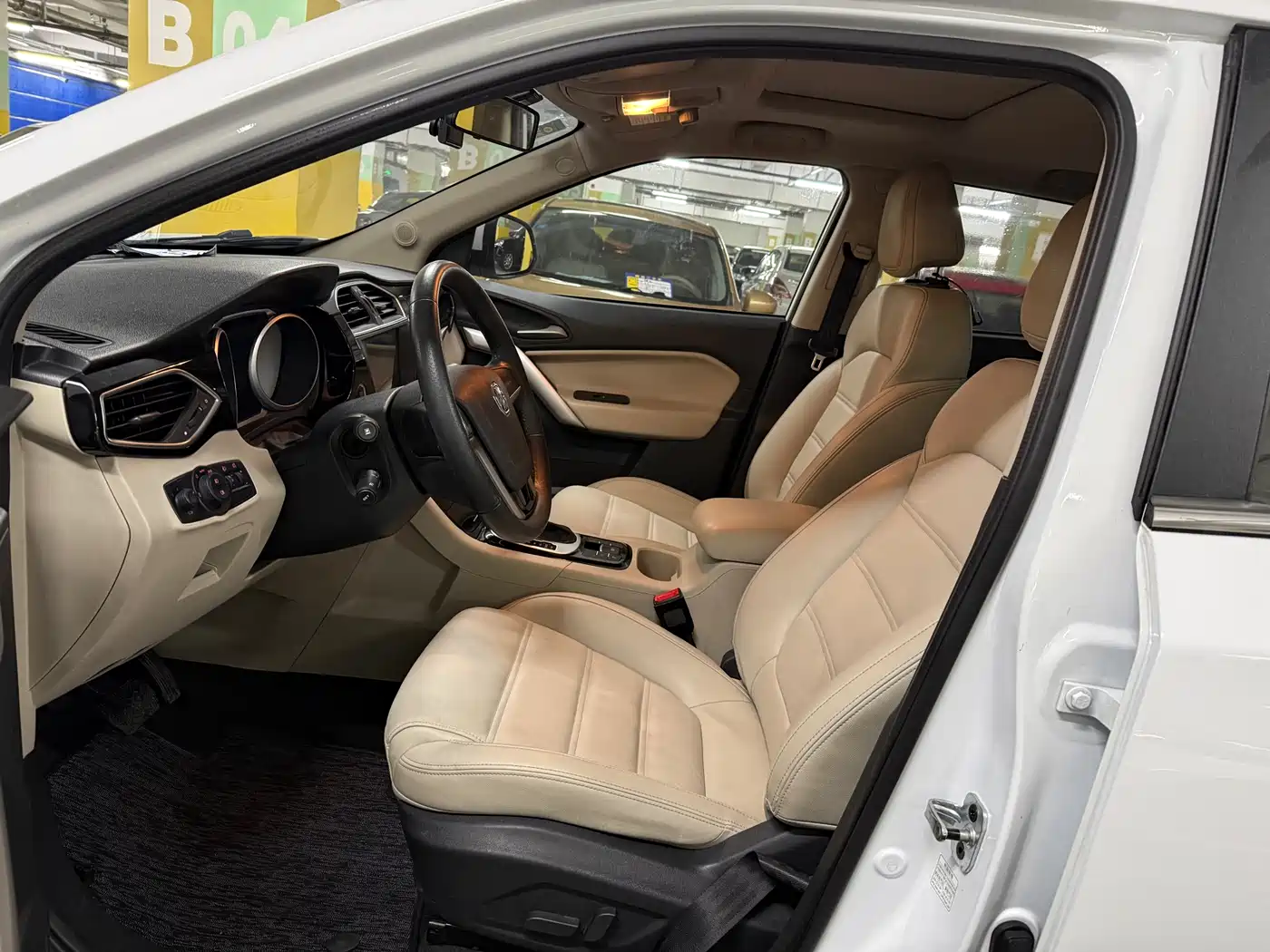 MG Roewe RX5 2017 2016 1.5TGI TST Luxury Edition