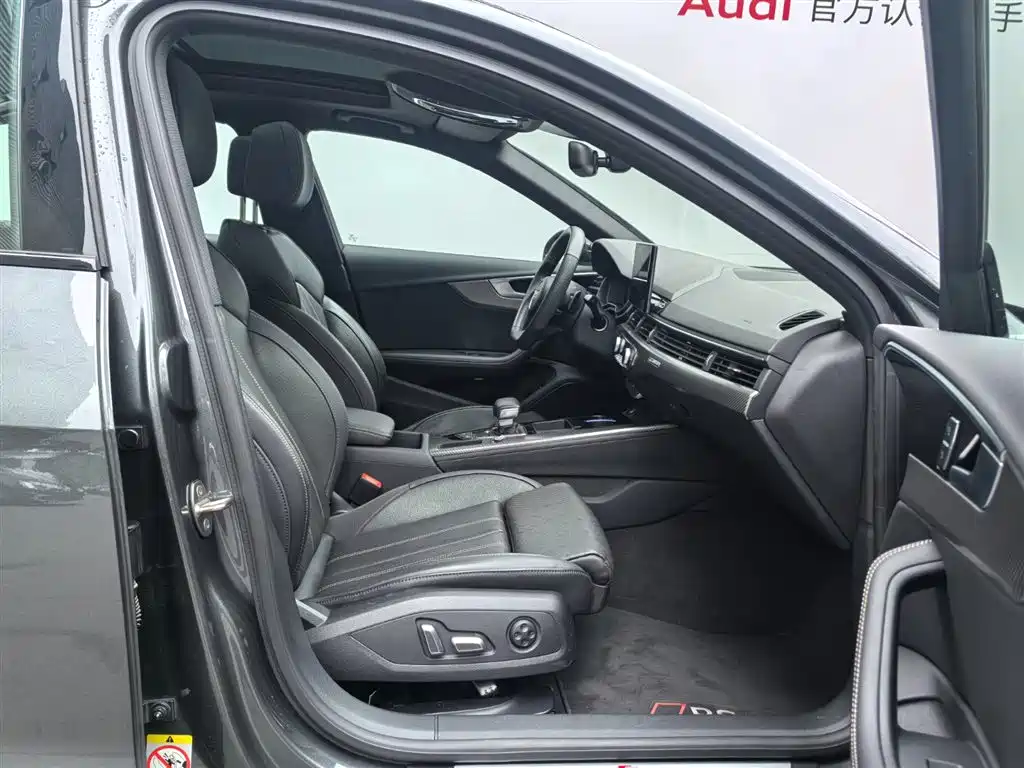 Audi A4L 2024 40 TFSI quattro RS Kit Speed Edition фото 16