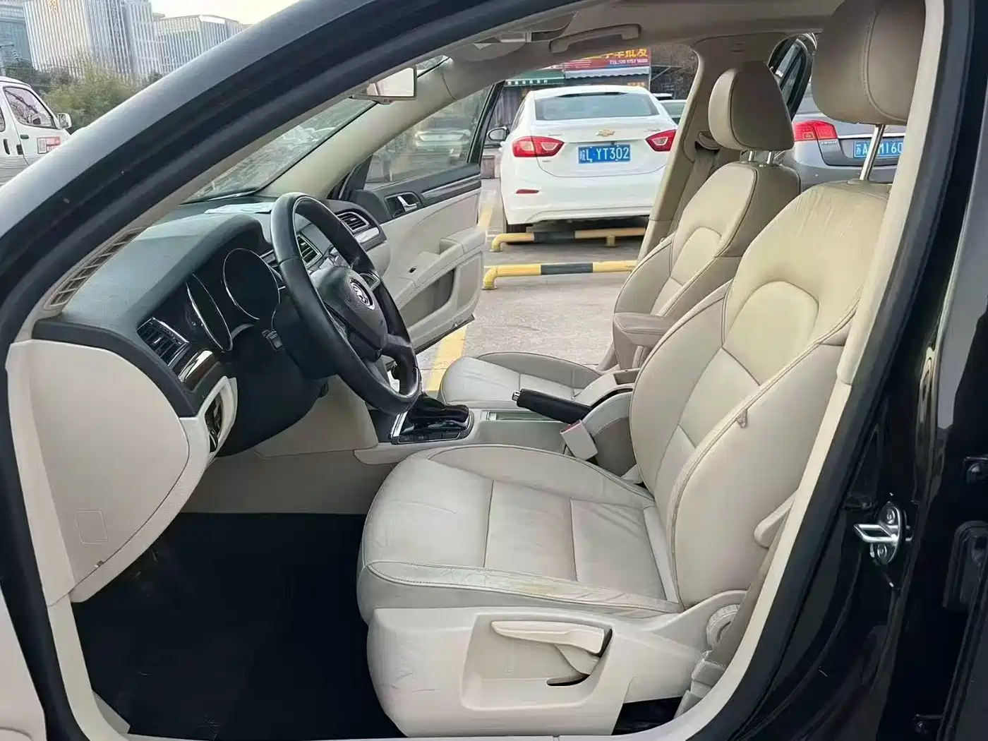 Škoda Superb 2013 1.8TSI Automatic Elite Edition фото 4