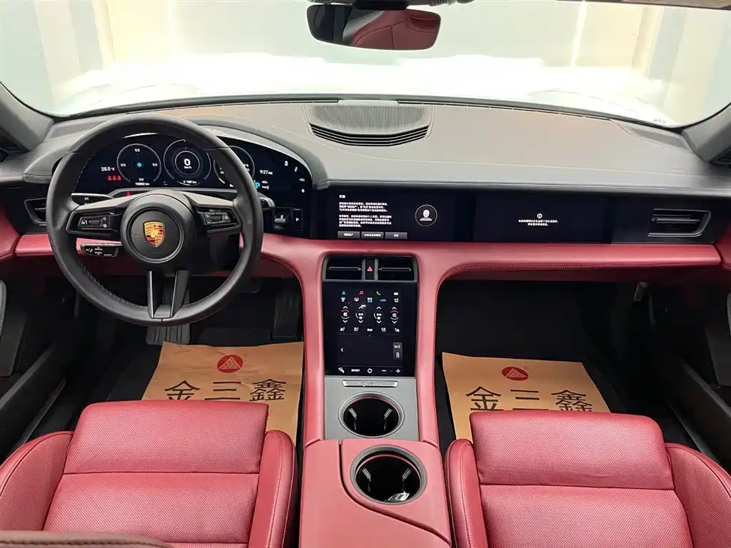 Porsche Taycan 2019 Taycan 4S фото 28