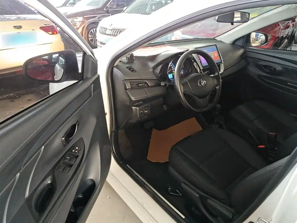 Toyota YARiS L Zhi Xuan 2016 Facelift 1.5E CVT Charming Edition фото 16