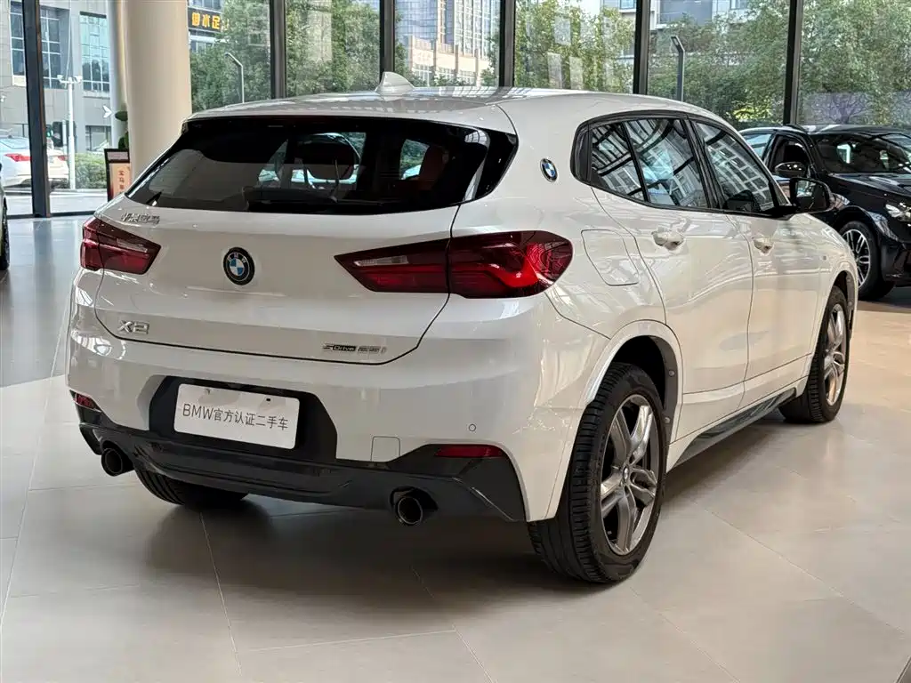 BMW X2 2023 sDrive25i M Sport Shadow Edition фото 2