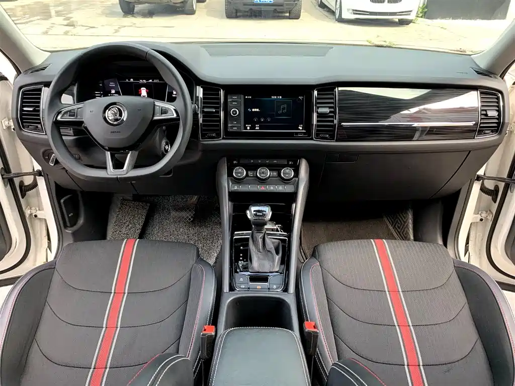 Škoda Kodiaq GT 2019 TSI330 2WD Comfort Edition China VI фото 6