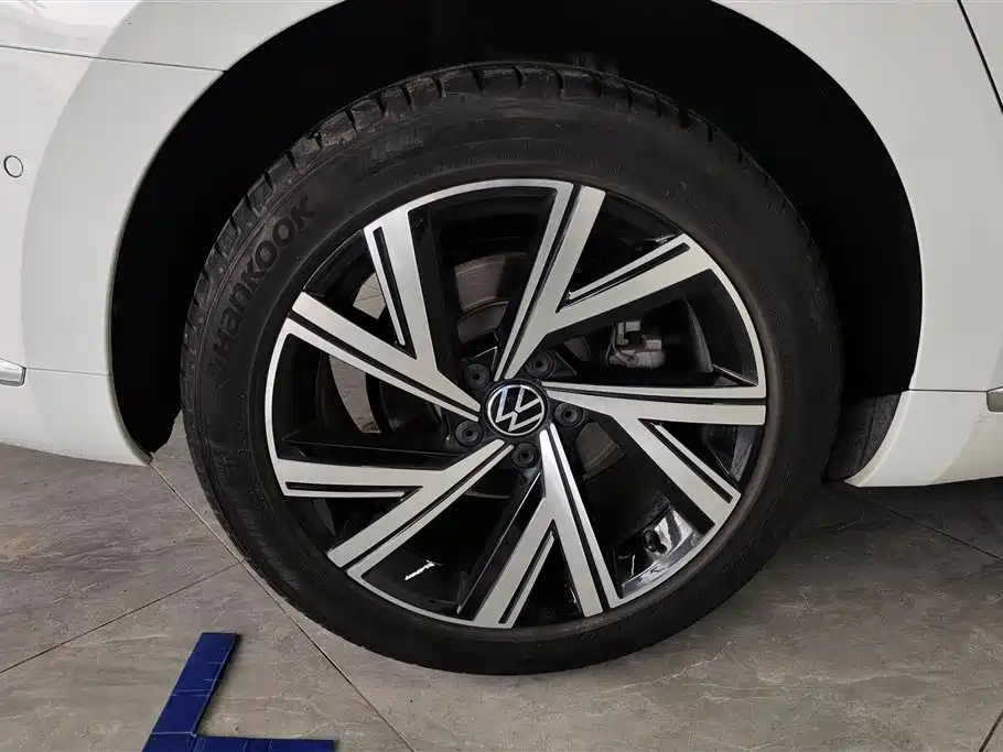 Volkswagen FAW-Volkswagen CC 2021 380TSI Eye-catching Edition фото 6