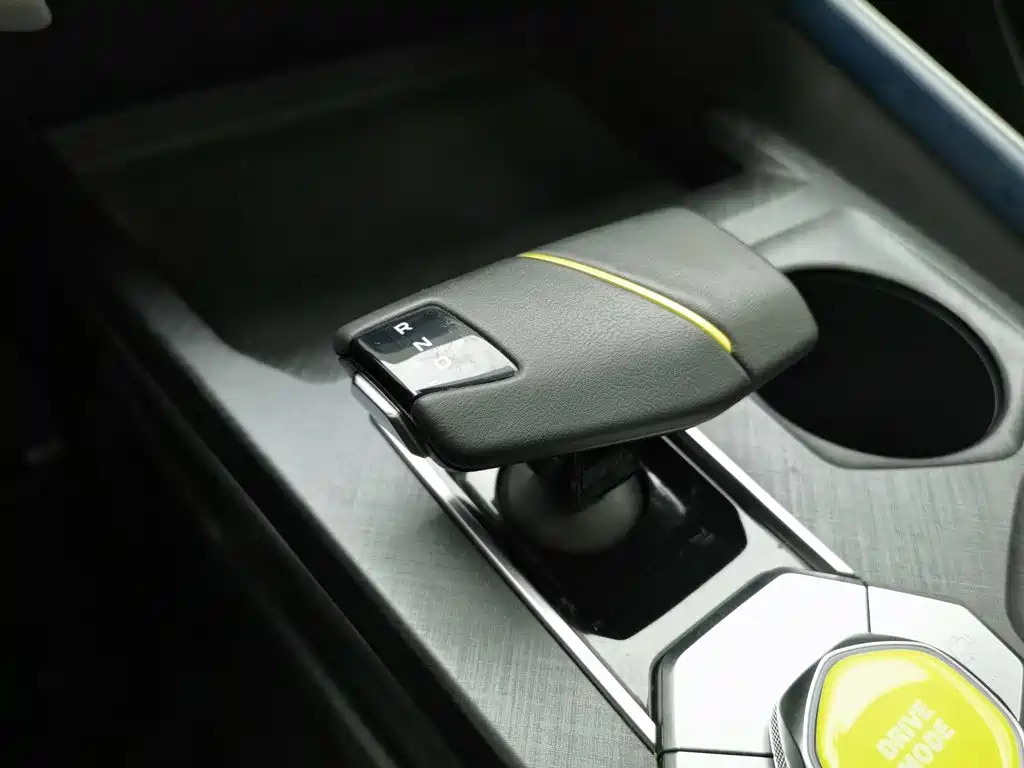 Changan UNI-V iDD 2023 2023 ZhiDian iDD 1.5T 113km Smart Fun Edition