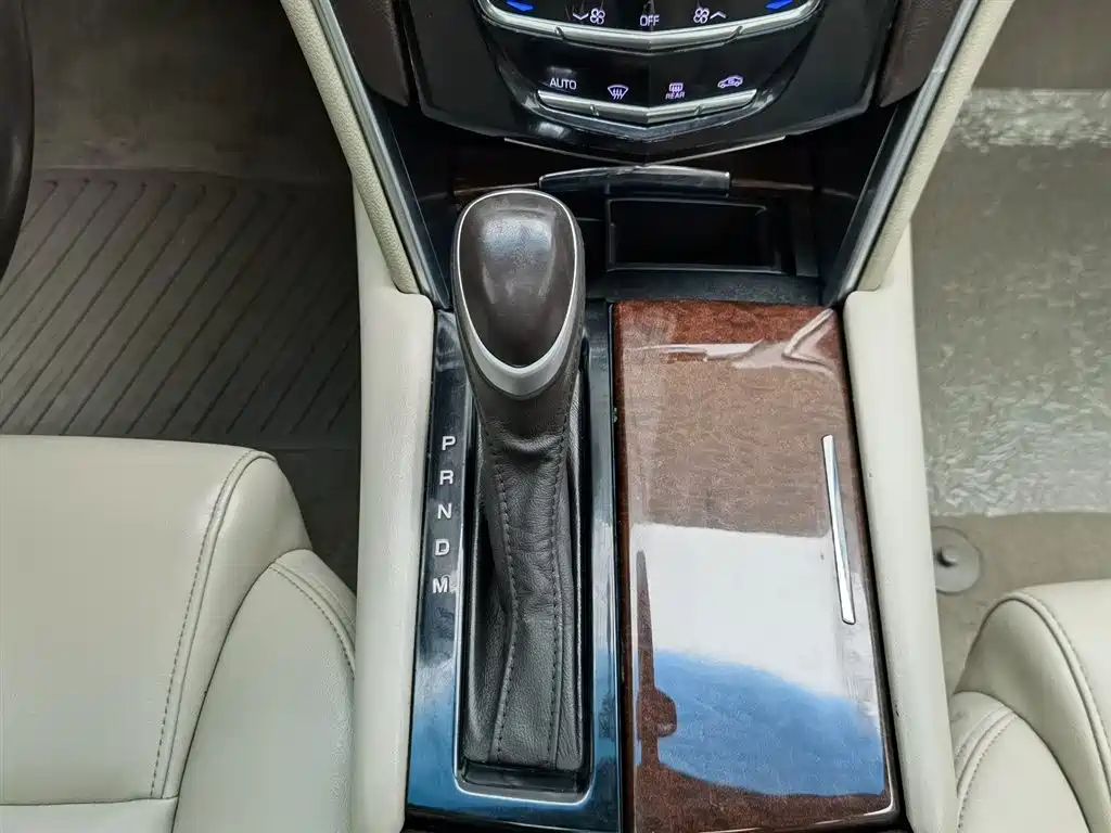 Cadillac XTS 2017 28T Technology фото 13