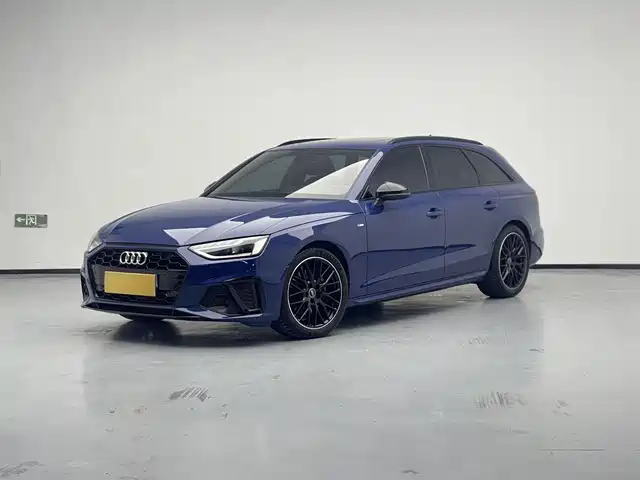 Audi Audi A4 (Import) 2022 Avant 40 TFSI Luxury Dynamic