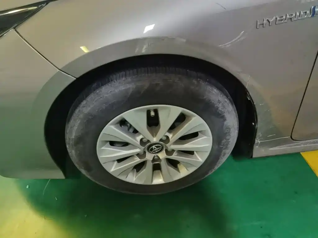 Фото 23 - Toyota Corolla